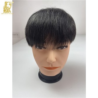 Tupé de hombre canoso